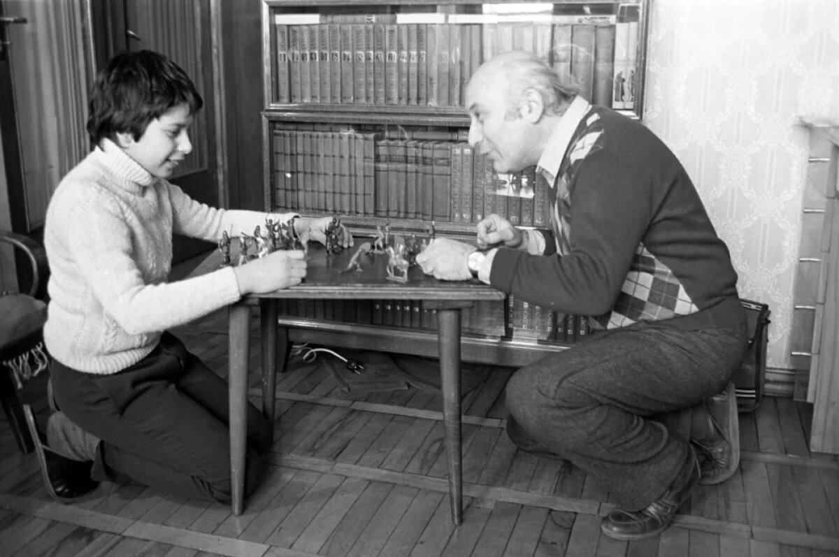    У любого советского мальчишки от такого выбора разбегались глаза