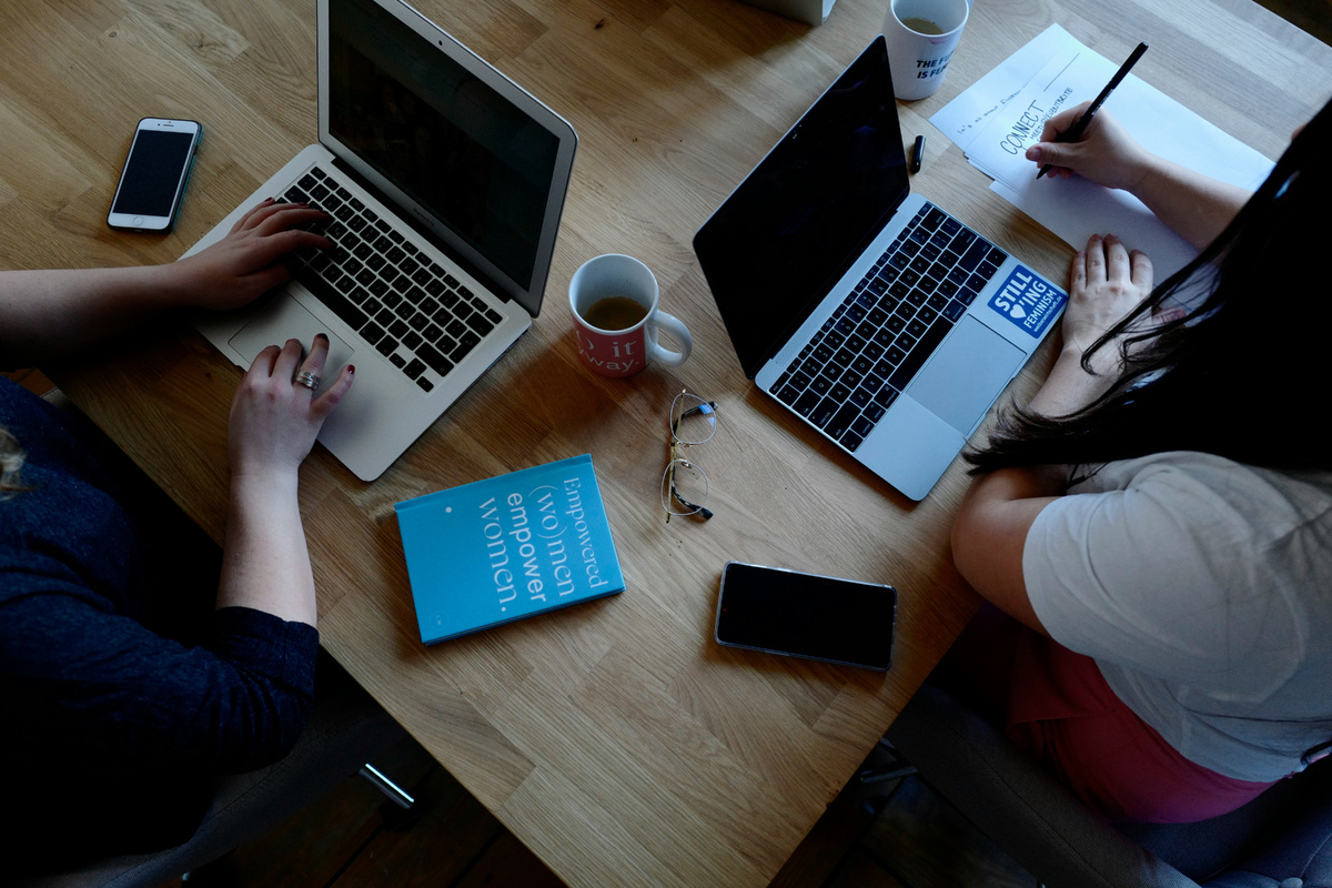     CoWomen/Unsplash