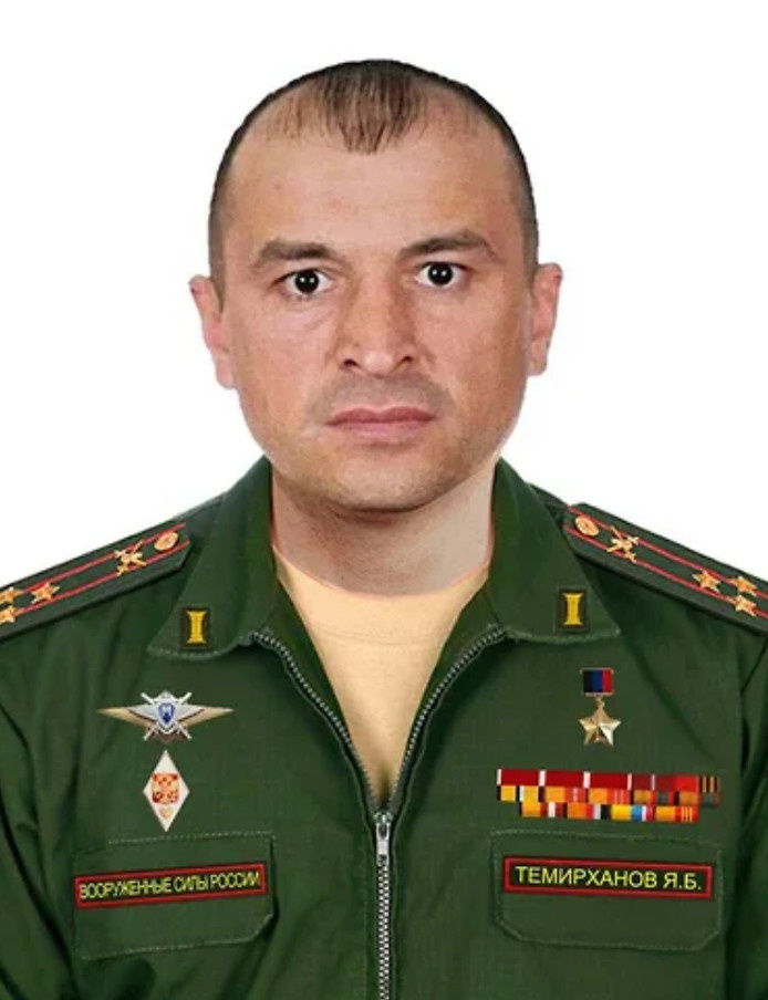 На фото: Ярамир Буйнаталиевич Темирханов.