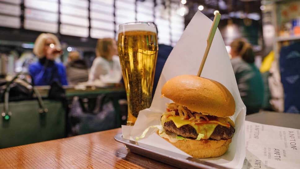 Пивоваренная компания «Балтика» зарегистрировала в Петербурге дочернюю фирму «Балтика фуд».📷Фото: Игорь Евдокимов / Коммерсантъ