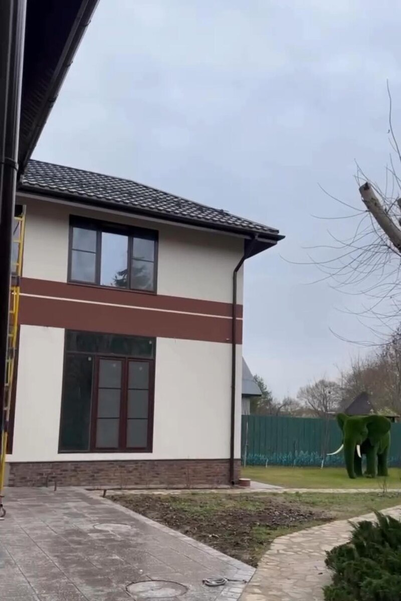    Загородный дом Наташи Королевой Социальные сети