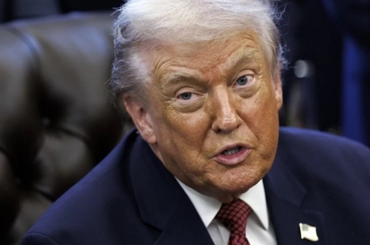    Заснул на совещании: врач посчитал, что общение с Зеленским вредит Трампу