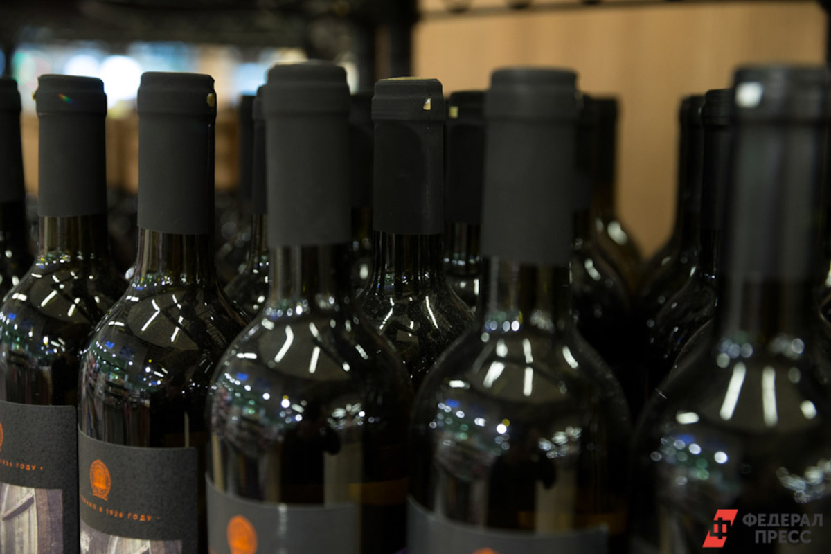 Правоохранителями был изъят алкоголь в количестве более 18 тысяч бутылок.  Фото: ФедералПресс / Евгений Поторочин