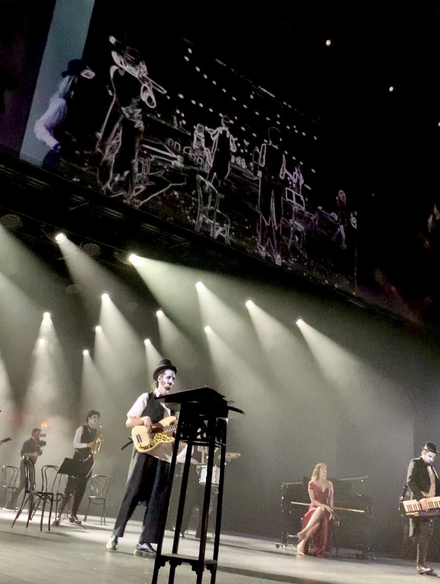 Торжественная церемония. Режиссер- Юрий Квятковский. 