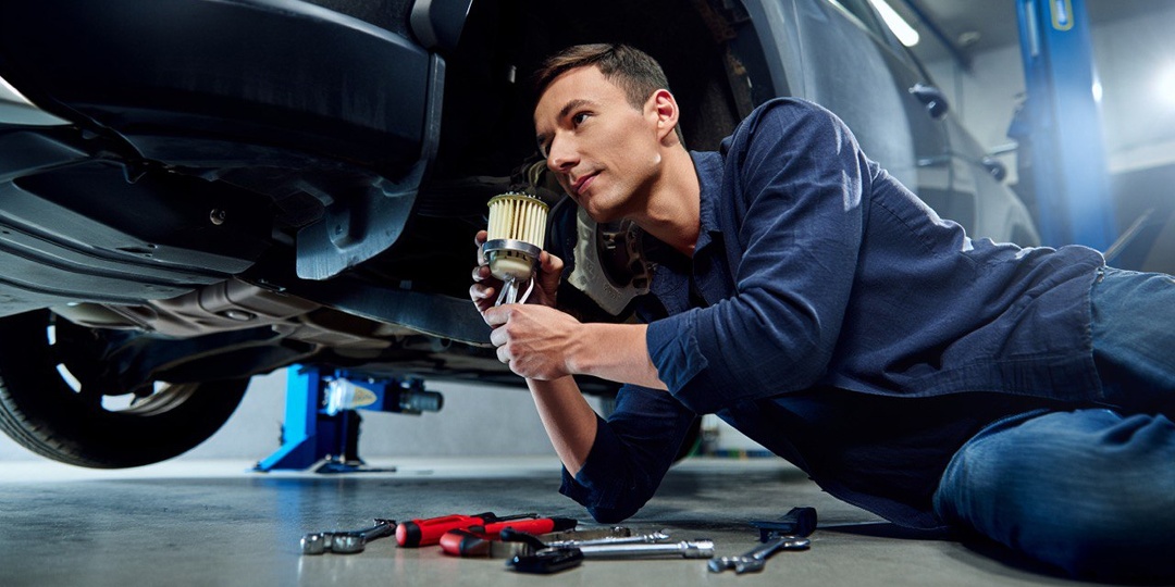 Когда стоит менять топливный фильтр