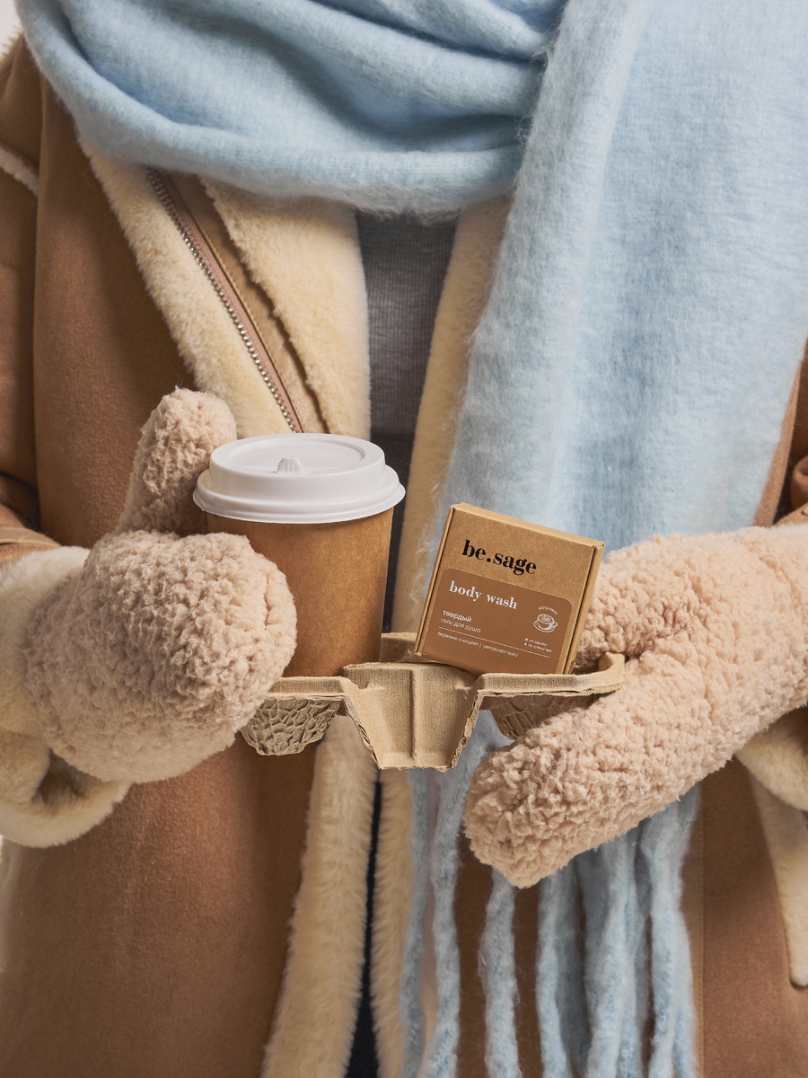 На фото: твердый гель для душа Капучино