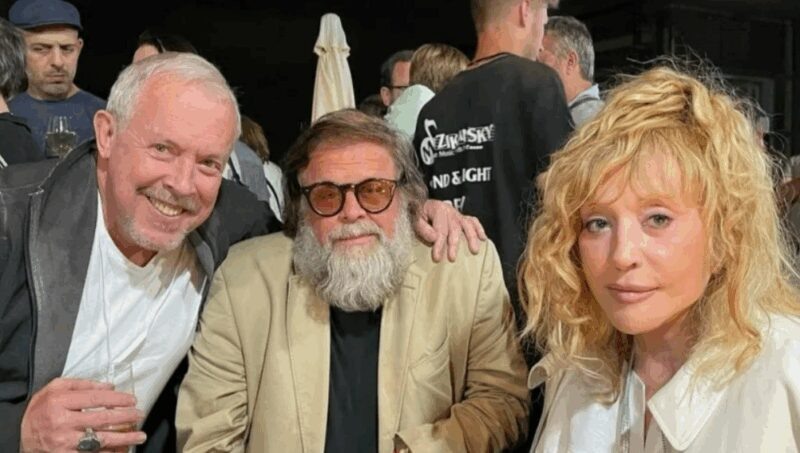    Алла Пугачёва в компании Андрея Макаревича и Бориса Гребенщикова.