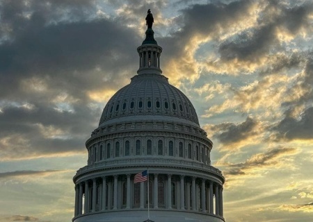    Сенат США одобрил оборонный бюджет с 800 млн долларов для Украины