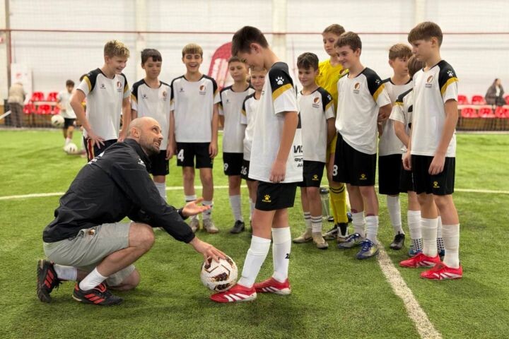    Фото:футбольная Академии «Искра»