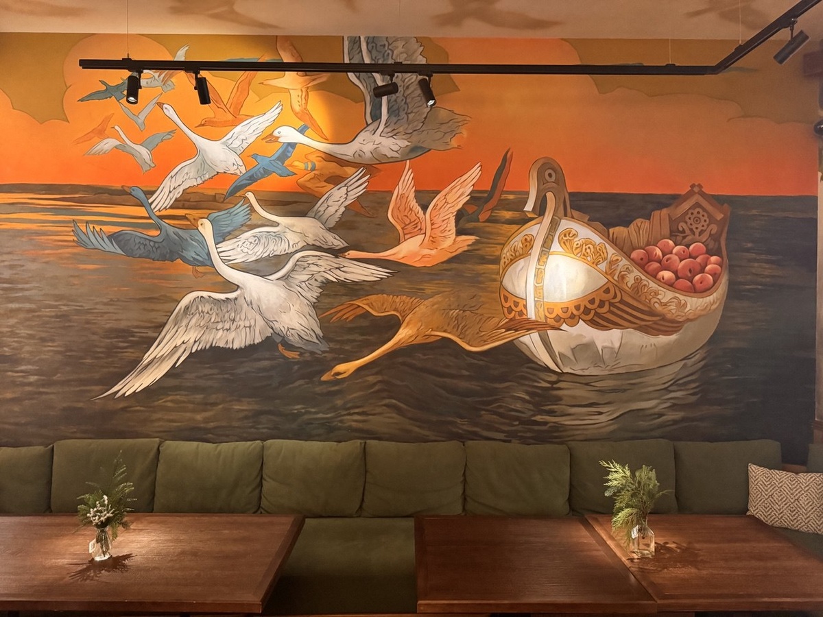 в интерьере очень много интересных деталей, но я очень увлеченно жевал, поэтому сфоткал только самую яркую