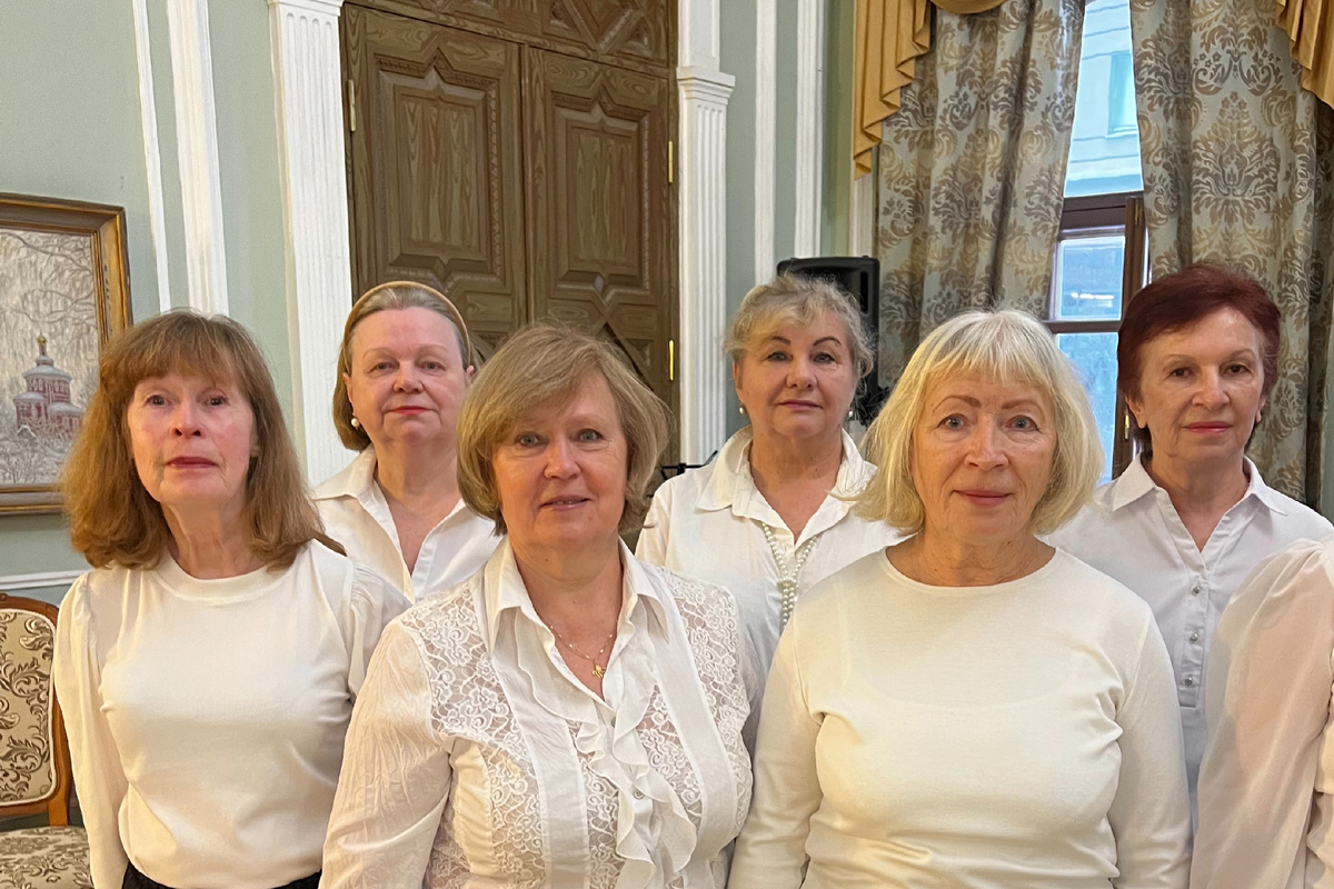  Съемки концерта. Автор в середине в 1м ряду