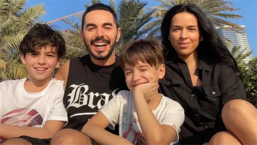    Тимур Родригез с бывшей женой и детьми. Фото: соцсети