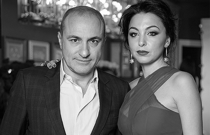 "Был отцом одиночкой".Как раннее вдовство и американская любовь создали большую семью Михаила Турецкого: история отца пяти дочерей