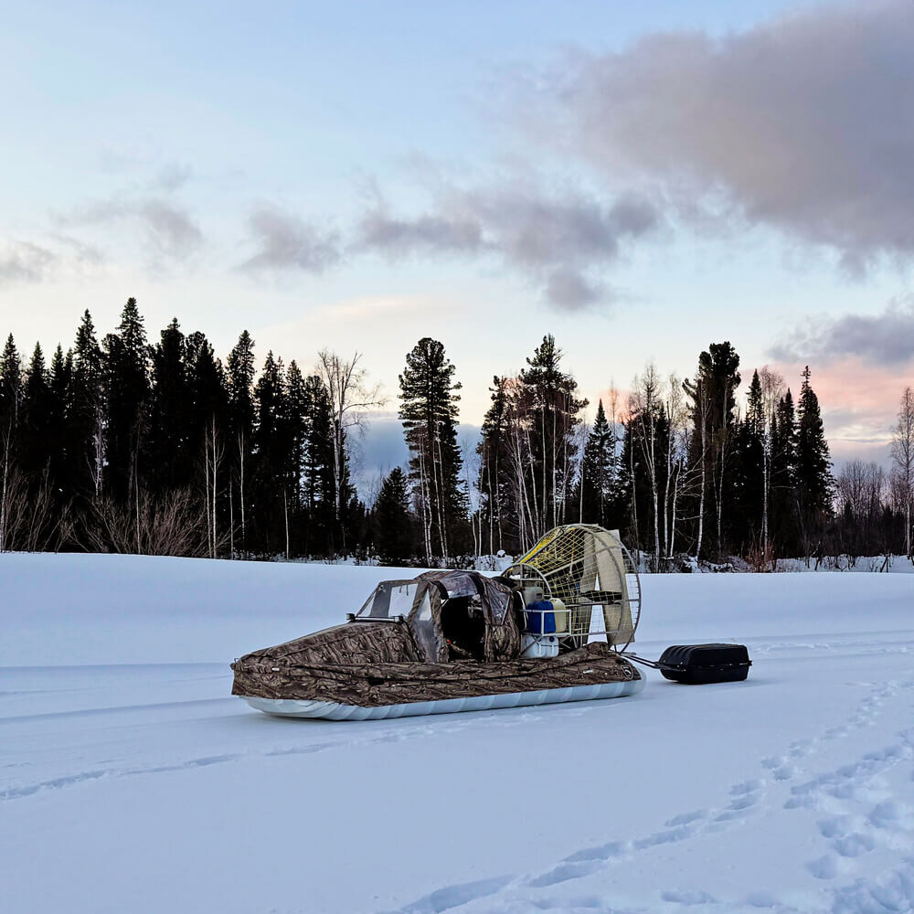 Аэролодка Берег для поездок по снегу, льду и воде