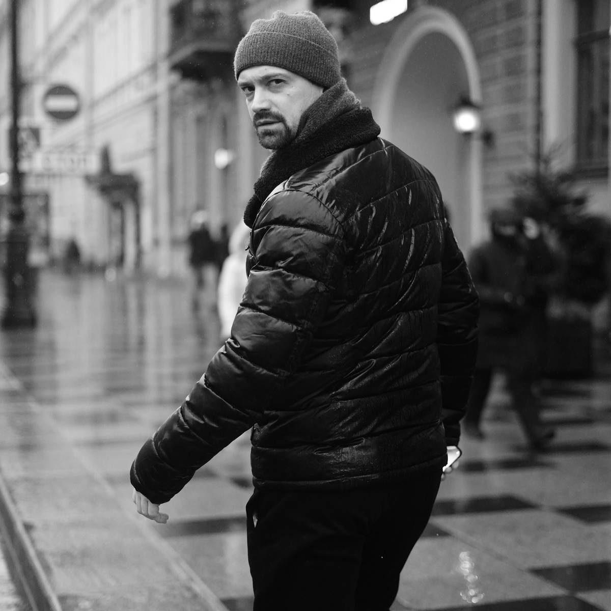 Большая аудитория не всегда означает стабильный доход.