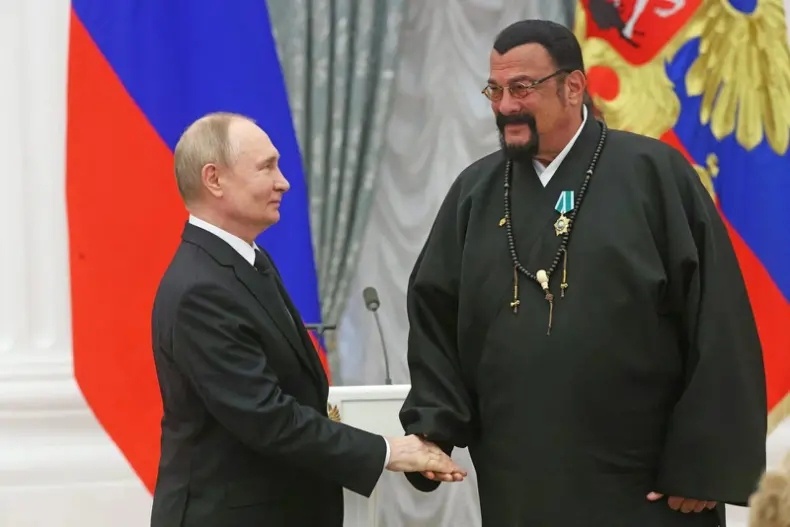 Настоящий русский богатырь. Фото Яндекс.Картинки. 