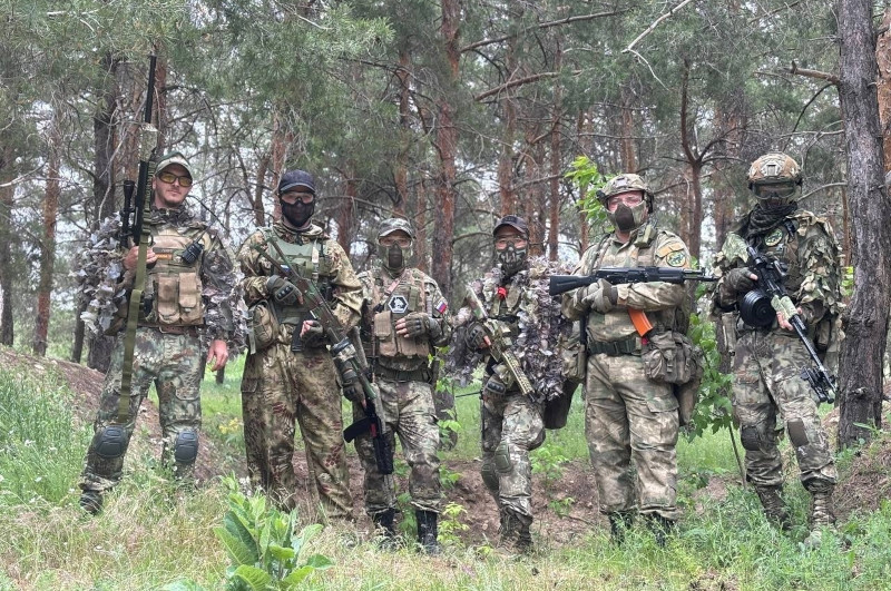    Фотографии предоставлены руководителем страйкбольной команды «Раптор» Ярославом