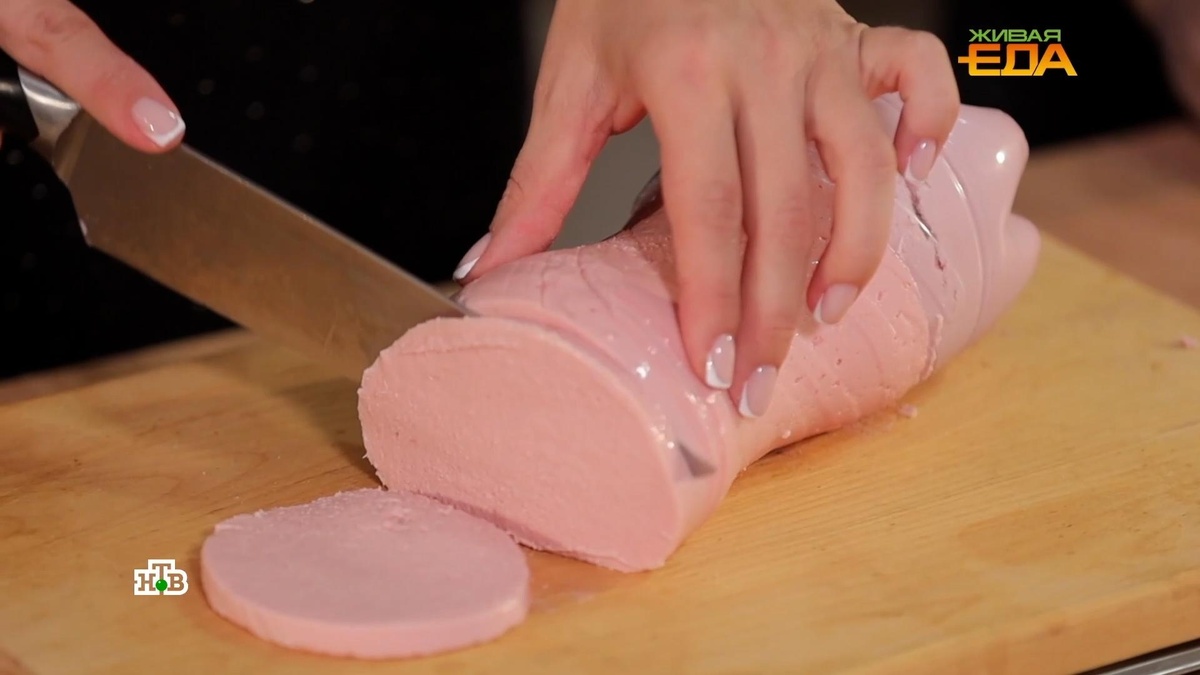    Легкий способ сделать вареную колбасу вкусной и полезной