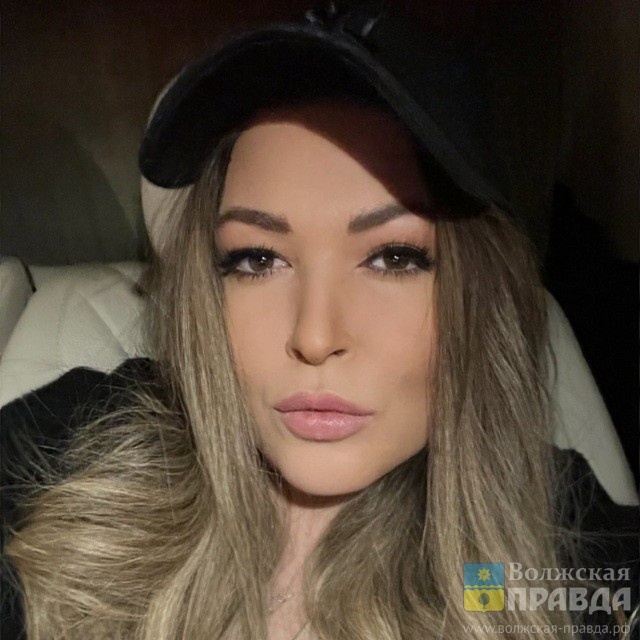 Фото: ТГК певицы📷    Певица из Волгограда Ирина Дубцова рассказала, как её наградили медалью по указу Президента РФ
