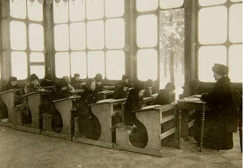 «Одарённые налево, дефективные направо». Педология в советских школах