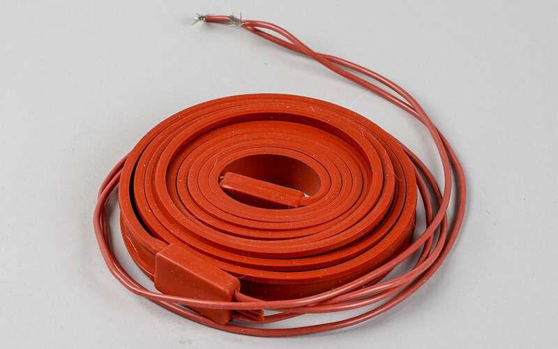    Греющая силиконовая лента длиной 2 м обойдется примерно в 700 рублей. При этом она нагревается на воздухе при комнатной температуре до 65 °C и потребляет ток 5 А.