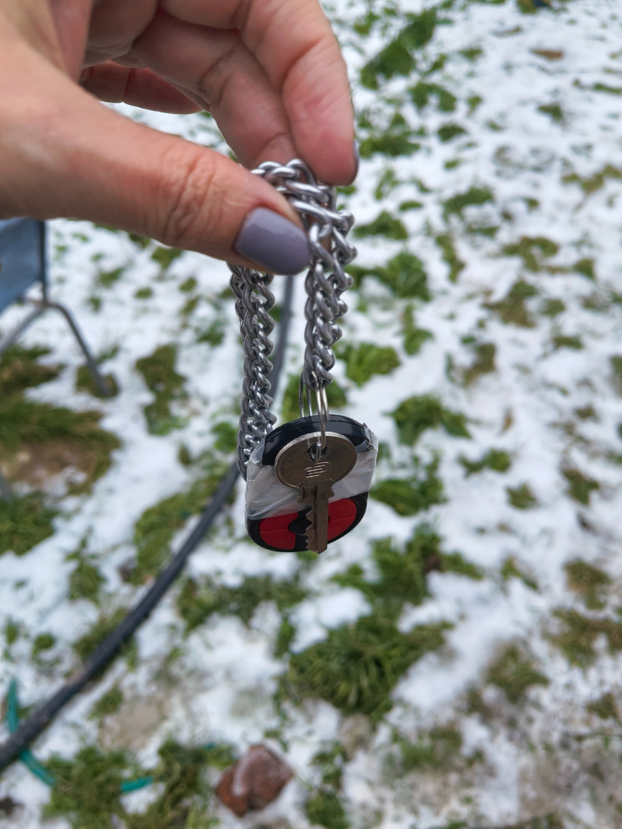 Мой многострадальный. Кстати, брелок тоже терялся в прошлом году, потому и "перебинтован".