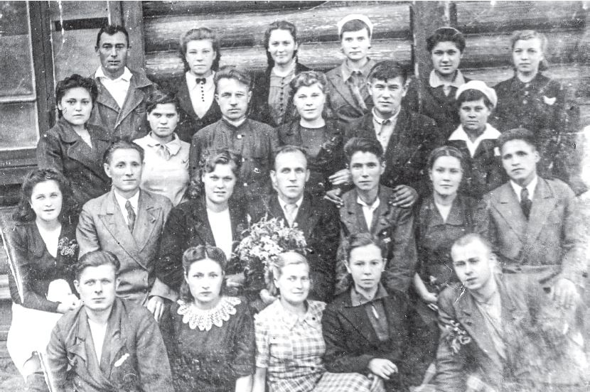 Стахановцы цеха № 4 завода имени Серго, 1944 год