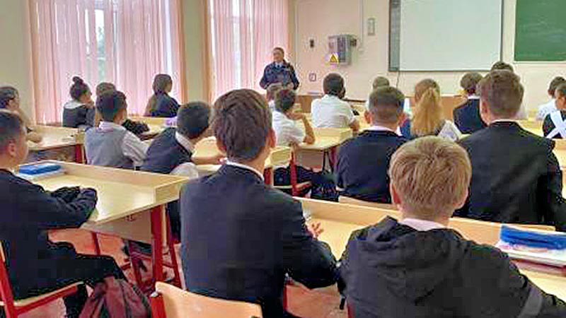    Со школьниками провели беседу