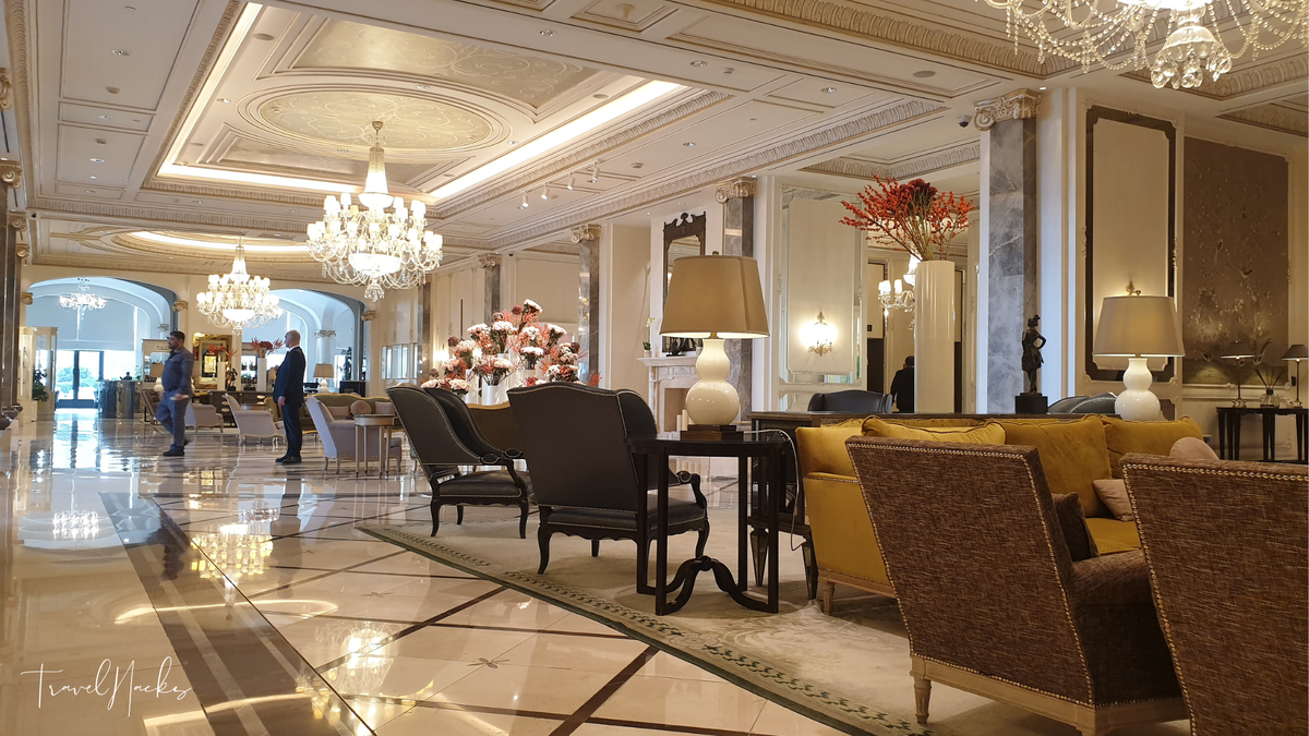 Лобби без брони: тайная жизнь нежданных гостей фешенебельных отелей