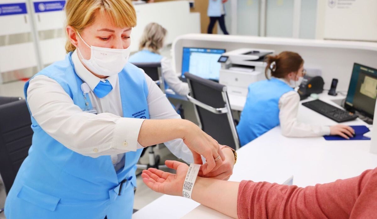     Прием в поликлинике. Источник: mos ru Автор фото: Пресс-служба Мэра и Правительства Москвы