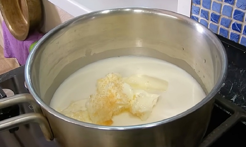 Волшебные новогодние профитроли: праздничный десерт с двойной начинкой для уютных вечеров