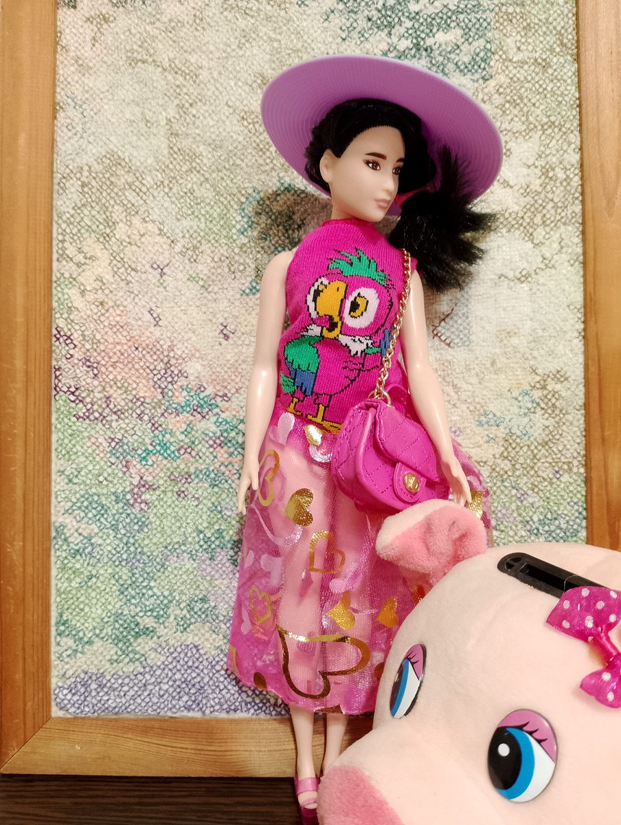 Кажется, попугай в шоке 