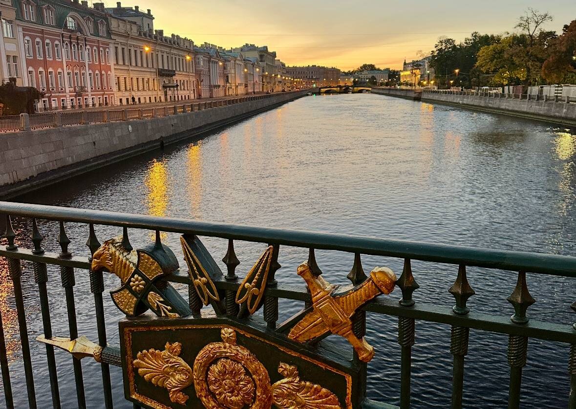 Зато я могла фотографировать красивый рассвет