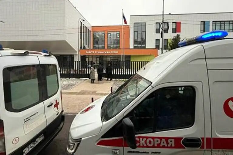    Школа в Одинцово, где произошло убийство. Фото AFP