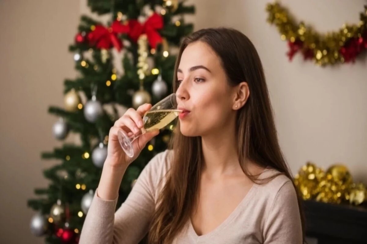    Товаровед СФУ Рыбакова сказала, каким должно быть качественное шампанское