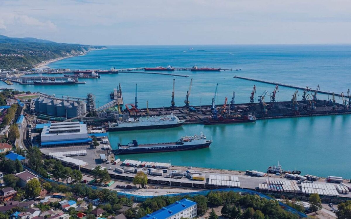    Национализированный перевалочный комплекс в Туапсе перешел под контроль Росимущества фото: сайт Туапсинского морского коммерческого порта