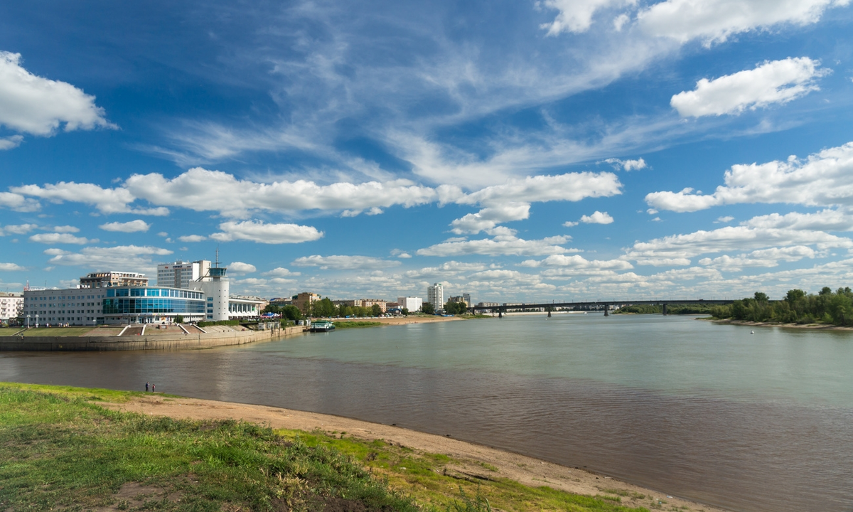 г.Омск.  Вид на бывший речной вокзвл, а теперь ...