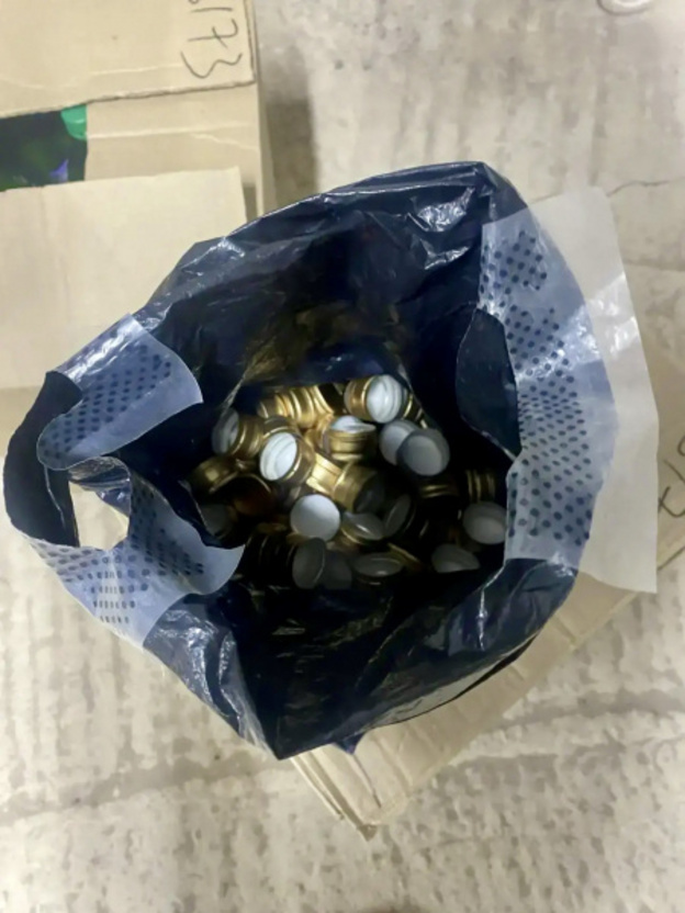    В Кировской области изъяли 500 литров алкоголя и 3,5 тысячи пачек сигарет