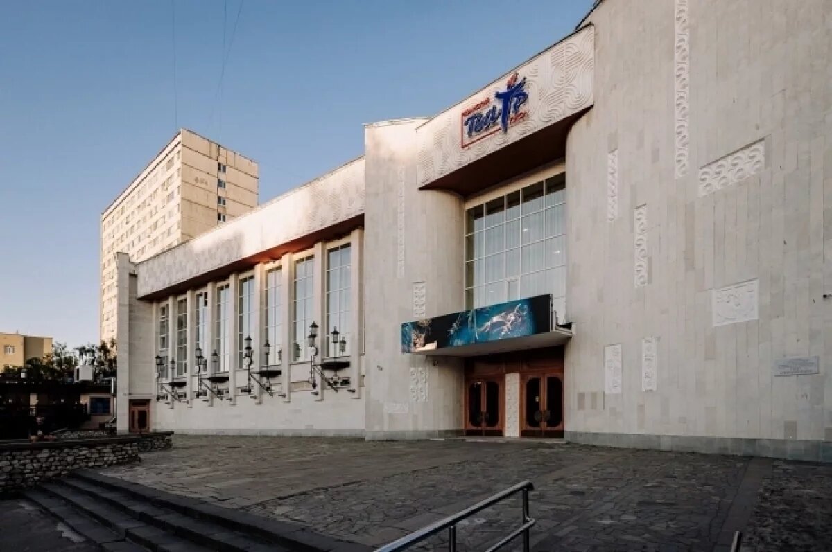    Губернаторская елка прошла в Рязанском театре кукол