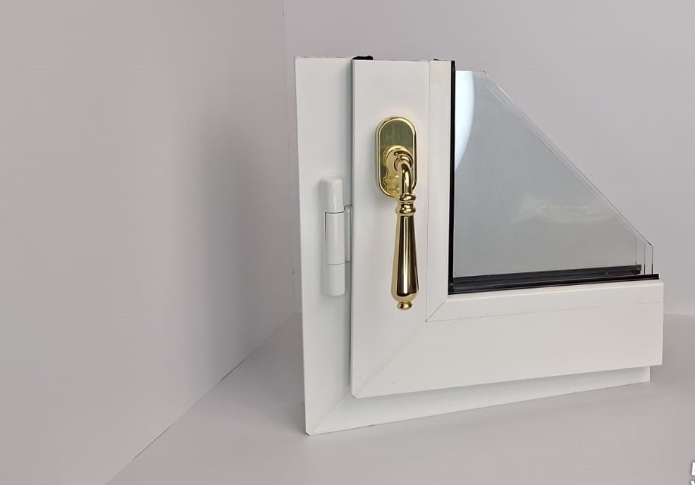 Ручка оконная Fratelli Cattini Napoli полированная латунь.