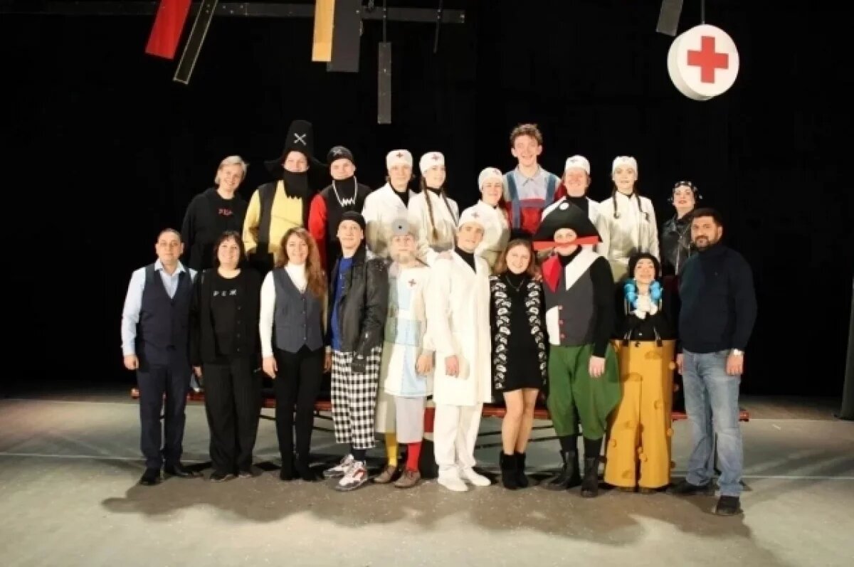    Омский ТЮЗ впервые выступил на новых территориях со сказкой «Айболит»