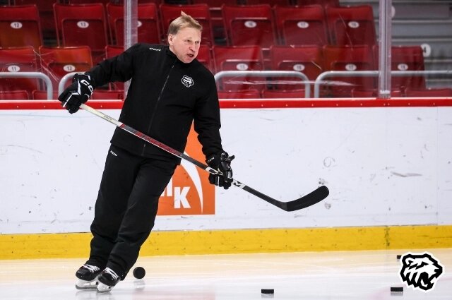    В прошлом Корешков - хоккеист экстракласса. Фото: Официальный сайт ХК "Трактор"