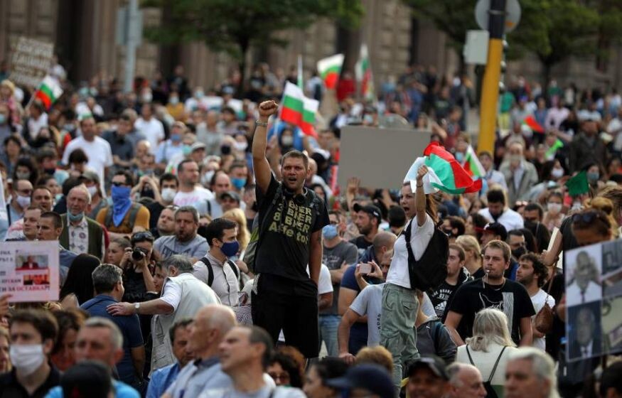    Болгарские протесты привели к отказу от антироссийских мер Еврокомиссии