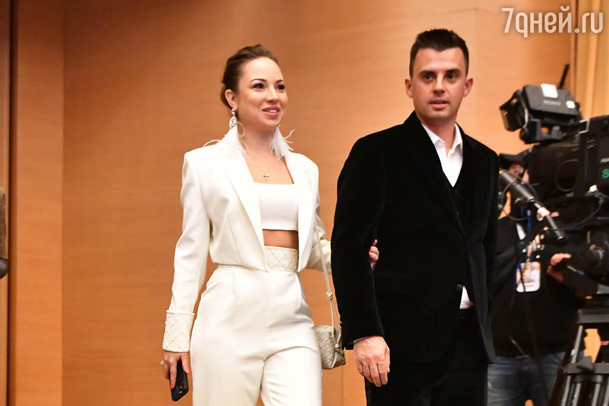   Кирилл Туриченко со своей невестой Дарьей Тарасовой Komsomolskaya Pravda/globallookpress.com
