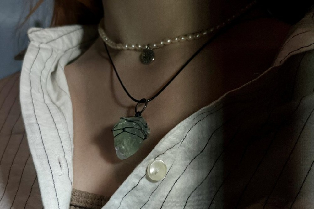 Кулон из горного хрусталя