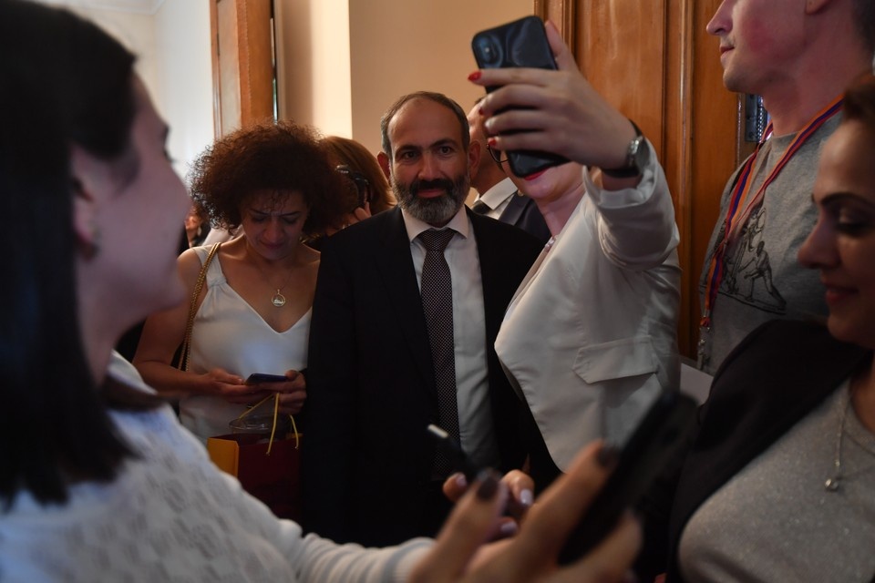    Пашинян прибудет в Петербург в ближайшие дни. Виктор ГУСЕЙНОВ