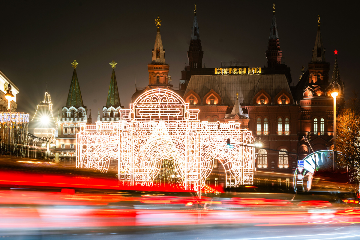Световая инсталляция на Манежной площадиВладимир Астапкович / Sputnik