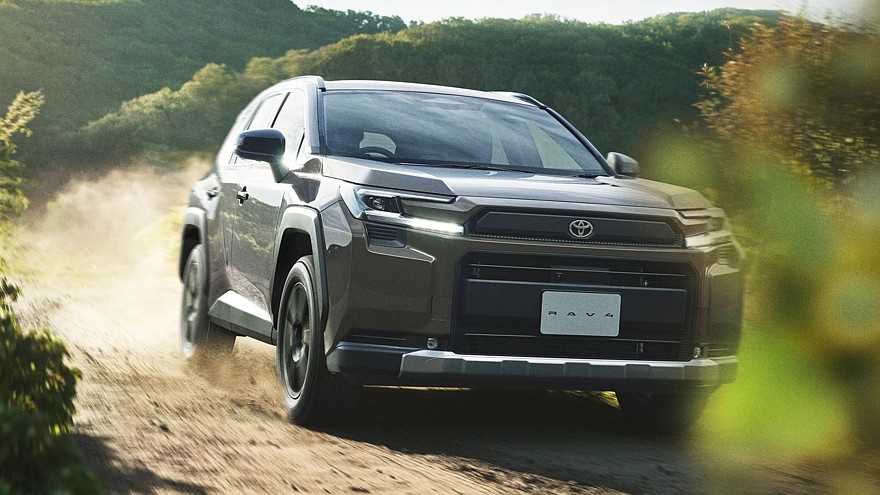    На фото: новый Toyota RAV4 Adventure