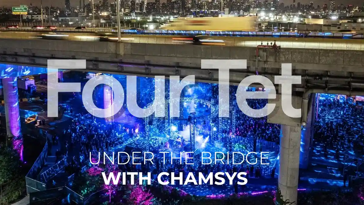 БРУКЛИН, Нью-Йорк — Эд Уоррен сразу заметил, насколько зрители были вовлечены в два шоу Four Tet, которые он осветил в Бруклине в начале этого лета.