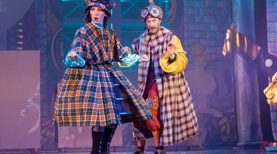     Волшебные герои из спектакля «Щелкунчик 2:0» Фото Алексея Петрова